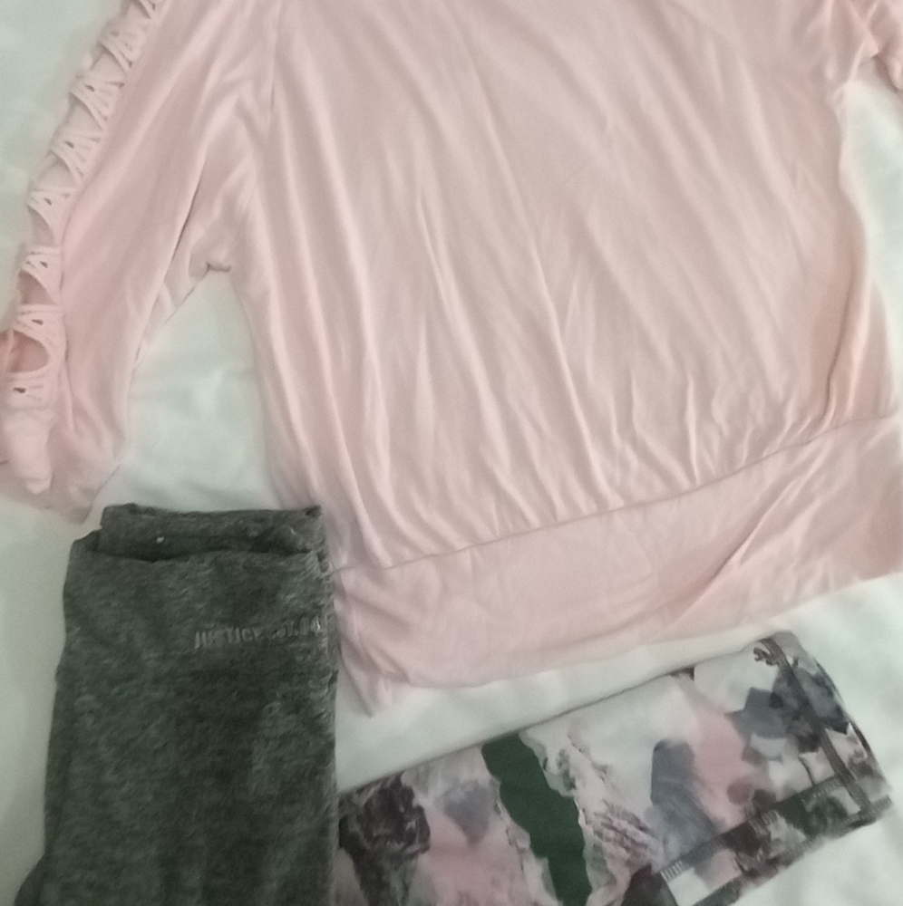 Tight Set - Picture 1 of 9